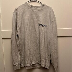 Authentic Essentials Fear of God men's T-shirt in a versatile gray colorway Sz M